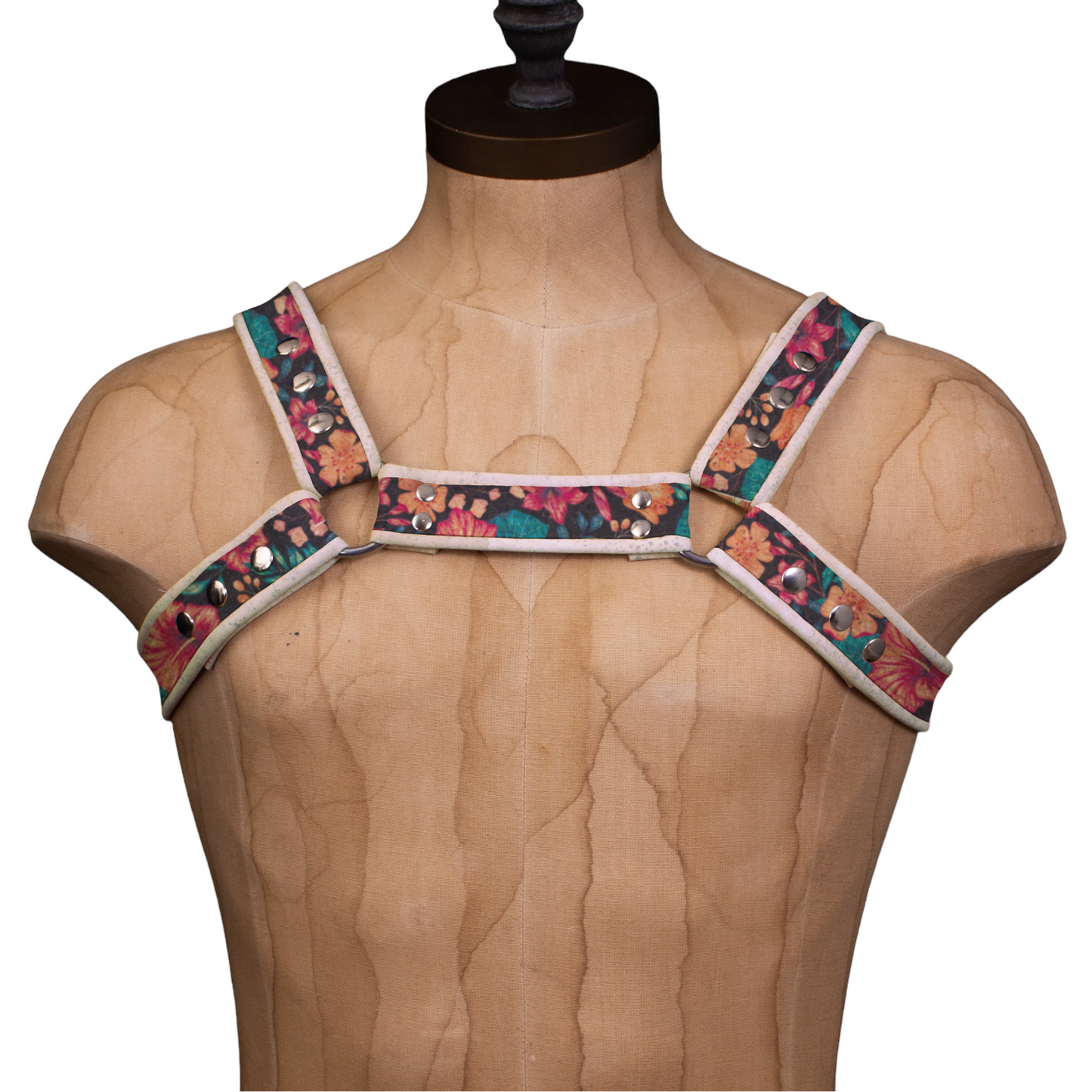 Vega Cork Bulldog Island Blossom Harness