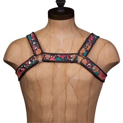 Vega Cork Bulldog Island Blossom Harness