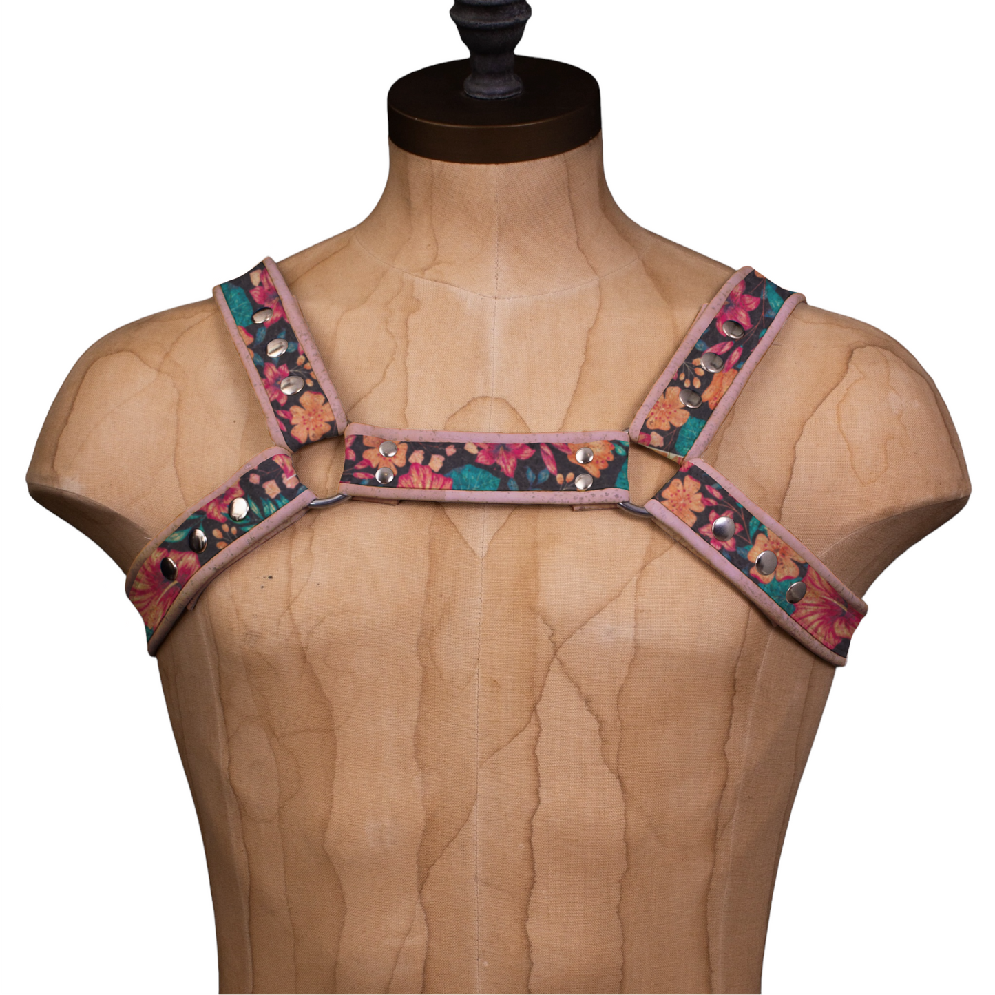 Vega Cork Bulldog Island Blossom Harness